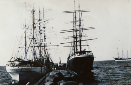 shipsatjetty